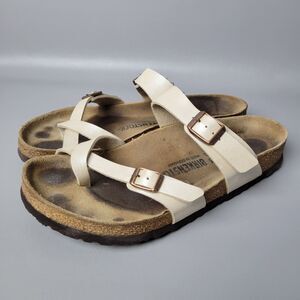 Birkenstock Cream Sandals